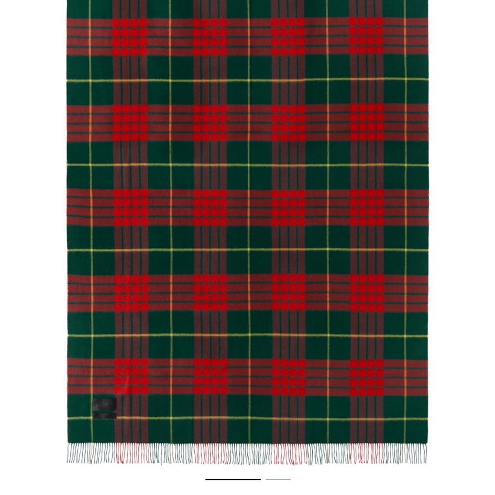 Plaid Green and Red Blanket Magniberg - Picture 2 of 5